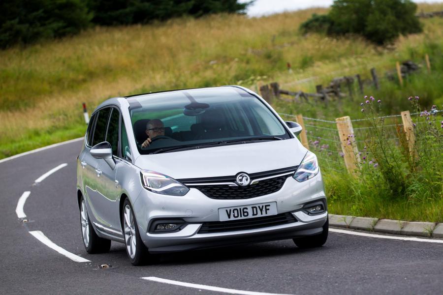  Vauxhall Zafira Tourer 2016 года  (фото 21 из 32)